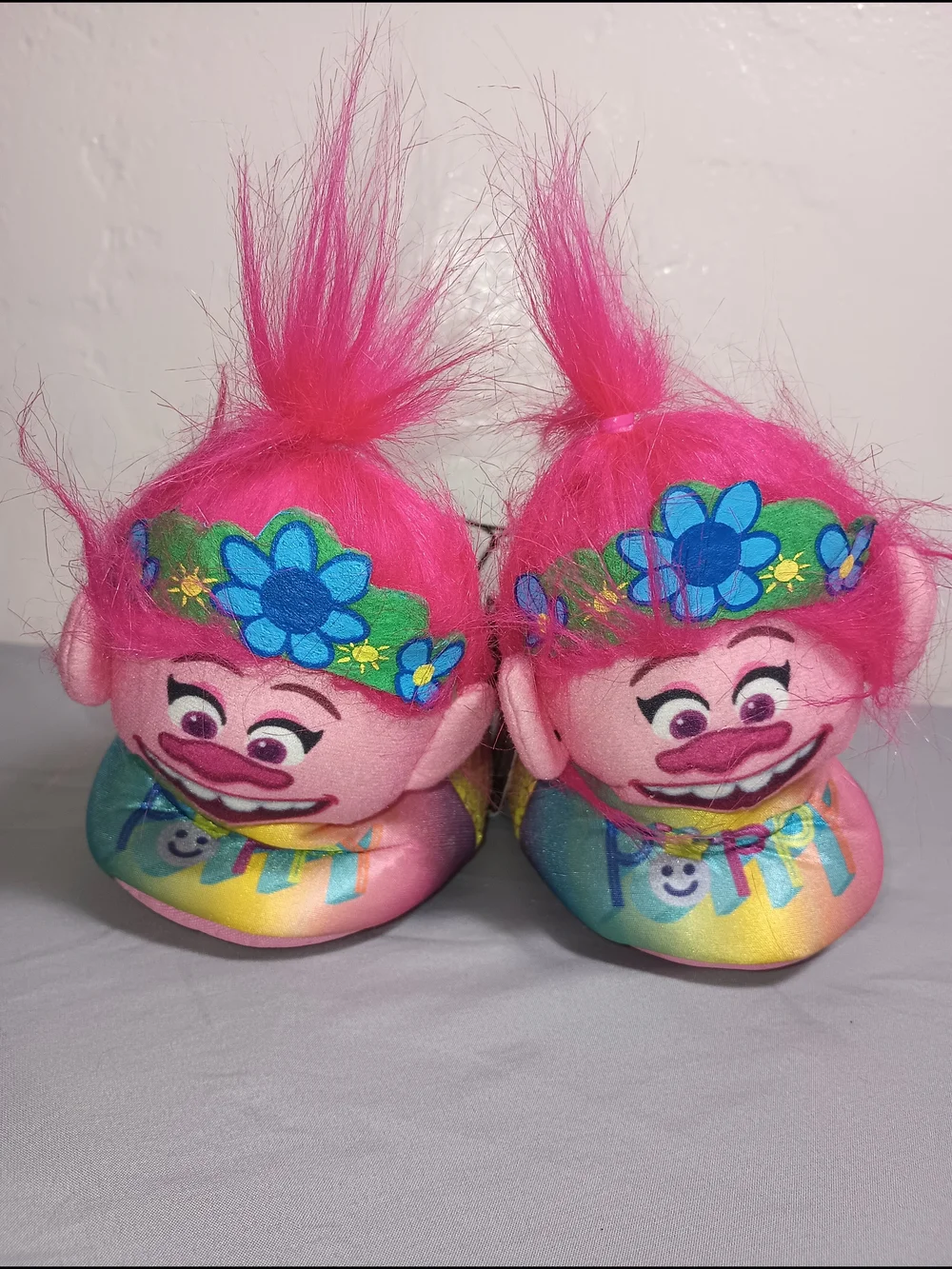 Dreamworks Trolls World Tour Girls' Poppy Slippers